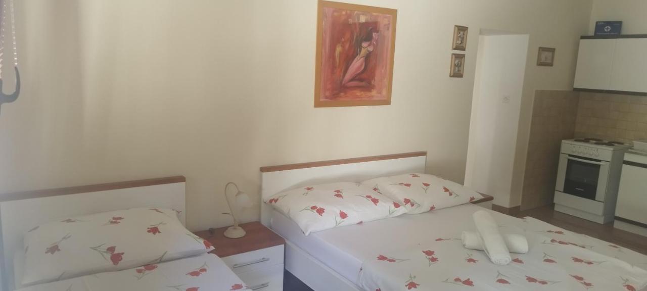 Apartmani Am Krk Town Exterior foto