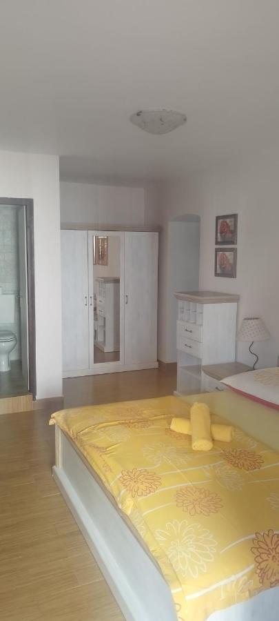 Apartmani Am Krk Town Exterior foto