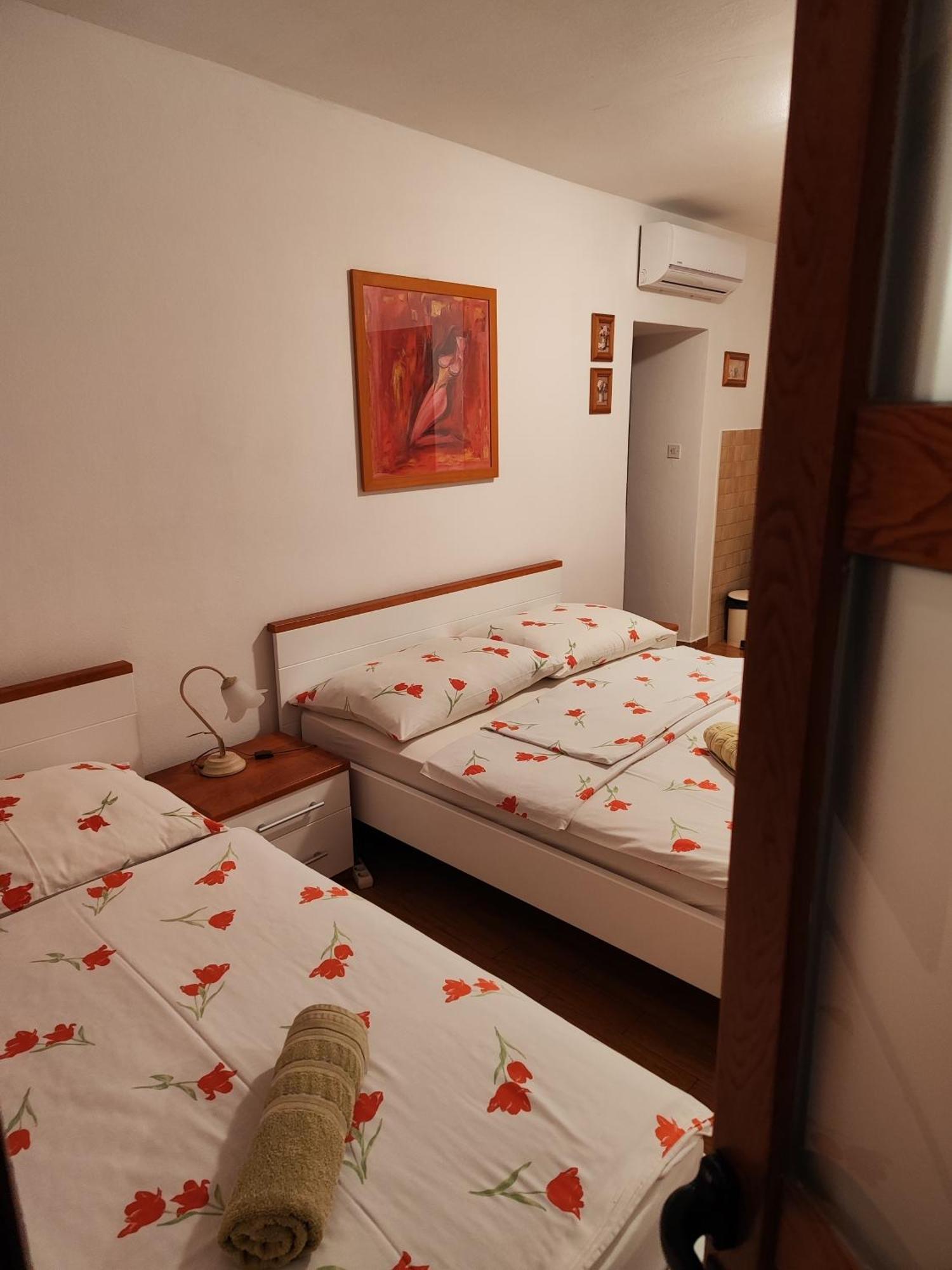 Apartmani Am Krk Town Exterior foto